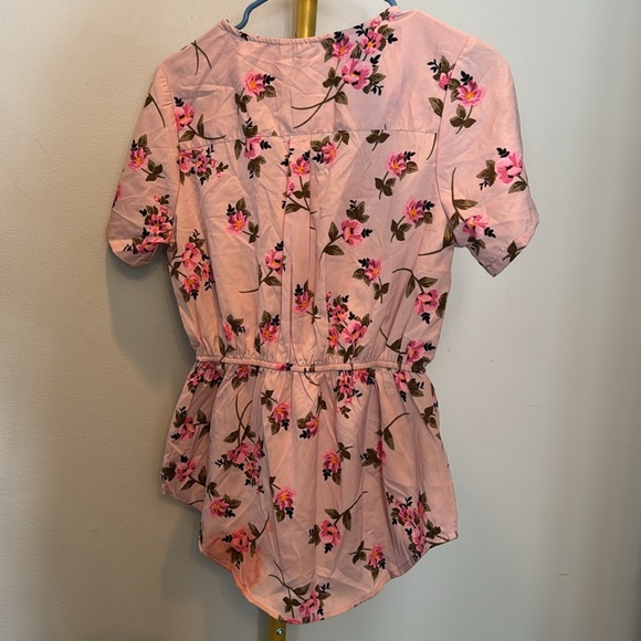Mileage pink floral half zip blouse short sleeve NWT M - Picture 4 of 10
